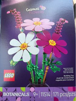 Brand new LEGO Botanicals Cosmos Flowers set