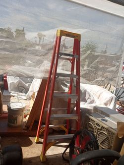 Fiberglass A frame 6 foot ladder