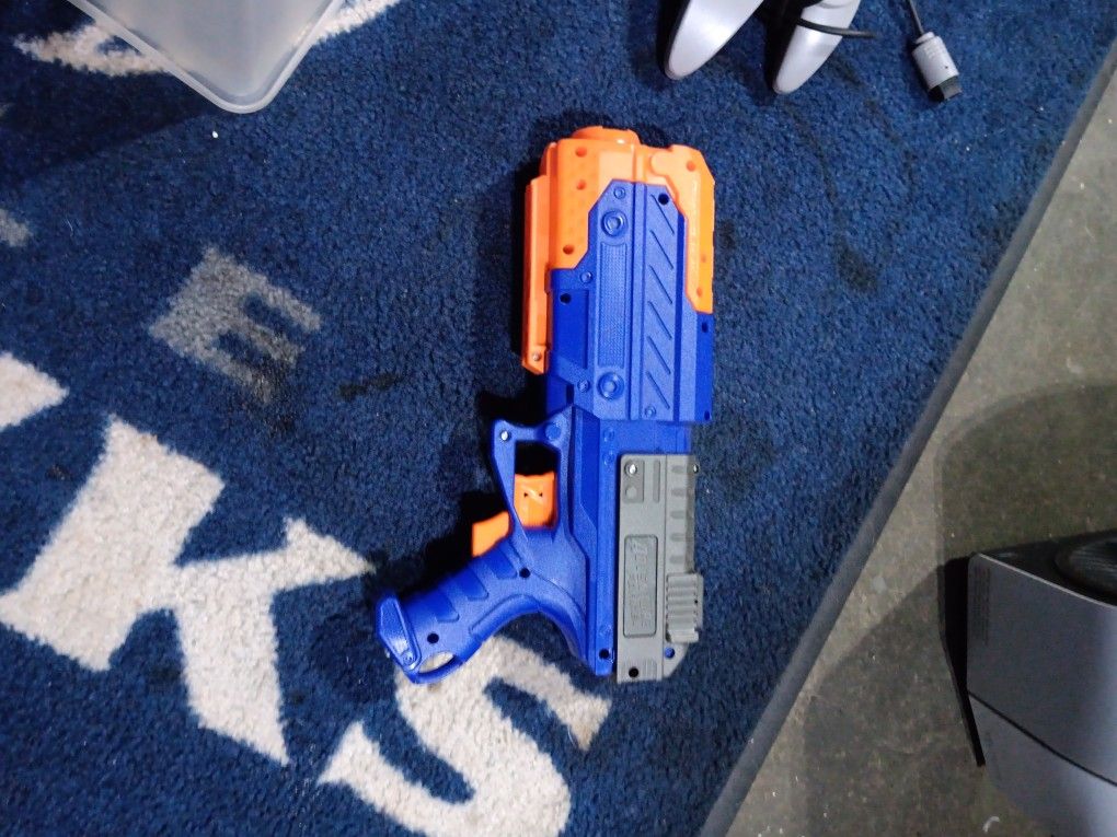 Nerf "Adventure Force" Gun