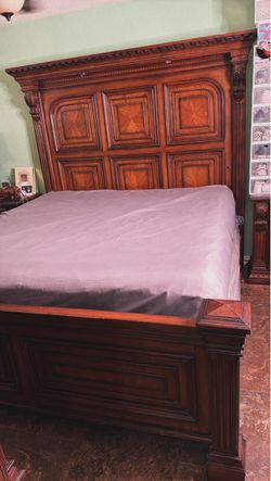 California King size bedroom set