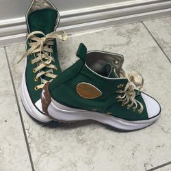 Green Chuck Taylor Converse 