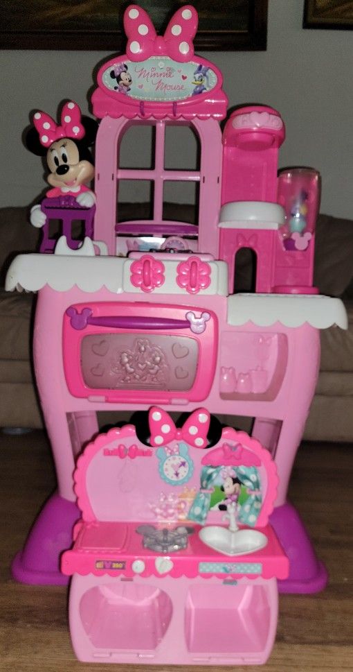 Minnie Mouse Stove and Oven Set