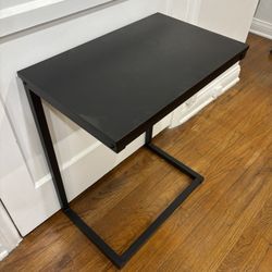 C Shape End Table Nightstand (black)