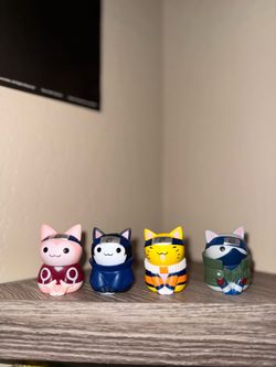 Naruto Team 7 cat figurines