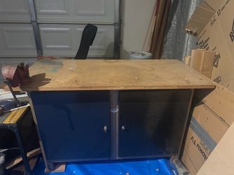 Craftsman workbench