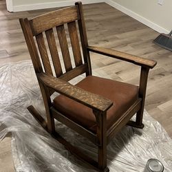 Solid Wood Rockingchair with Leather Seat – Craftsman / Mission Style