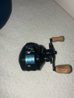 Brand new kastking fishing reel