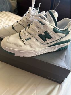 New balance grey green woman size 8 1/2