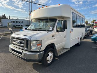 2012 Ford E-350 Cutaway