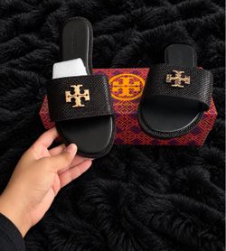 New Tory Burch Sandals Size 8