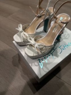 Betsey Johnson heels s