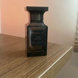 Tom Ford Oud Wood Eau De Parfum 50 Ml