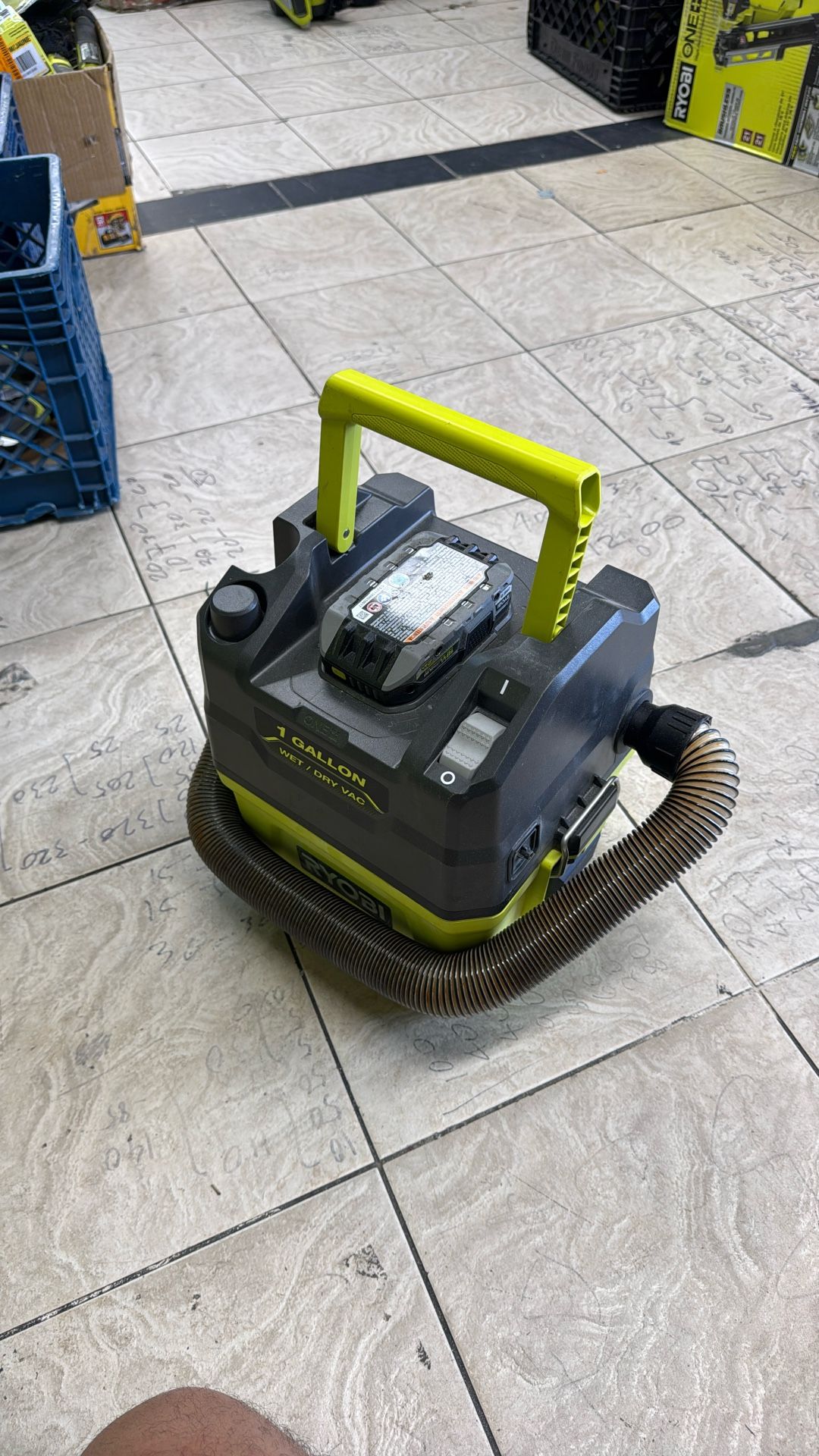 Ryobi 1 Gallon Vacuum With Battery