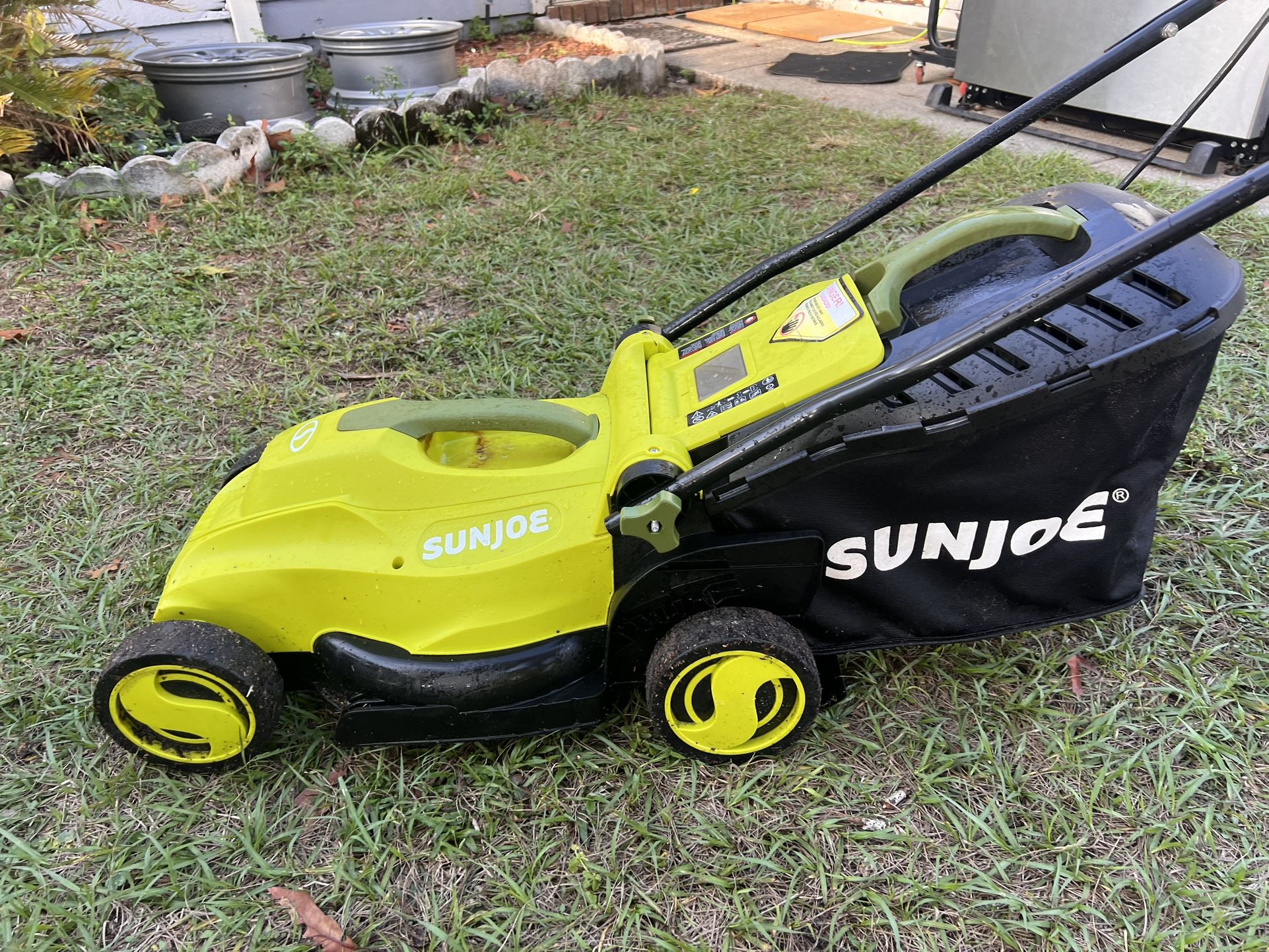 Electric Lawn Mower