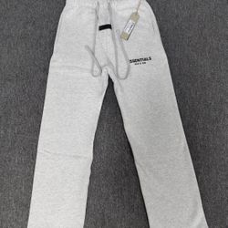 Essential Sweats Size M