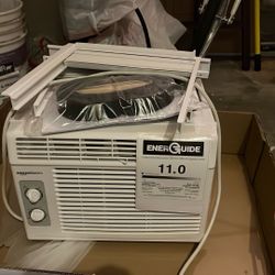 NEW Amazon basics window AC unit 5000 BTU