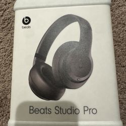 Beats Studio Pro 