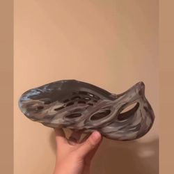 Yeezy Foam runner Mx Cinder