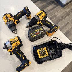 Dewalt 20v Impact Drill / Hammerdrill / Drill driver / 6ah battery / Fast Charger