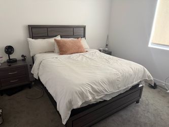 5-Pc Dark Gray Wood Queen Bed Frame/Mattress/BoxSpring