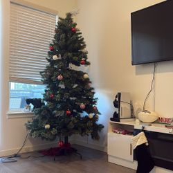 Christmas tree 