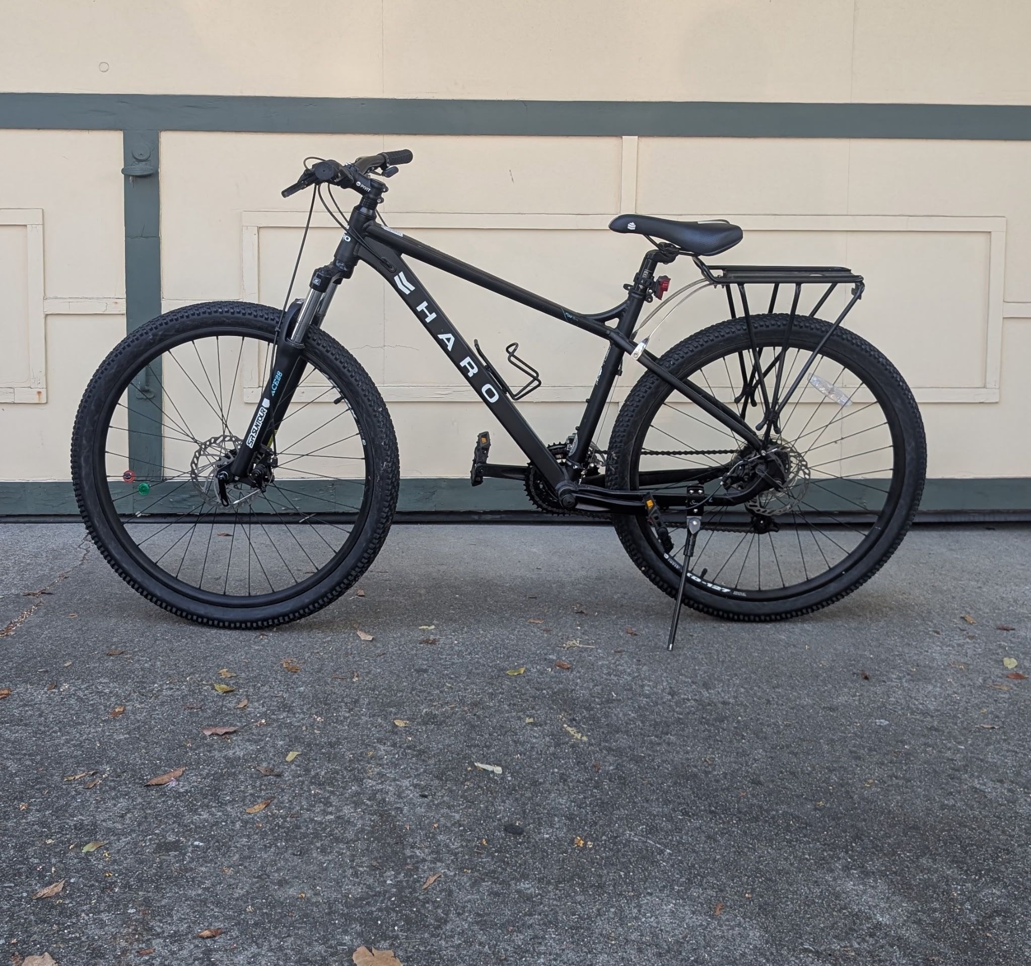 Haro Mountain Bike (WILLING TO NEGOTIATE PRICE)