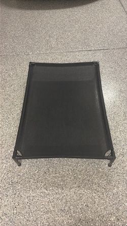 Raised dog bed