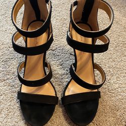Anne Michelle Black Strappy Heels; Size 7.5