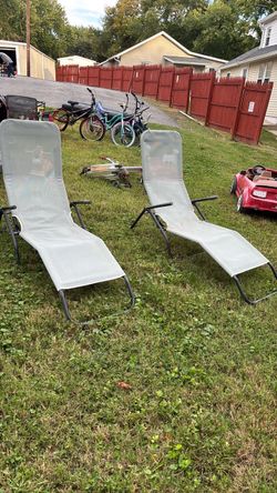 Outdoor Folding Lounge Chairs Set of 2