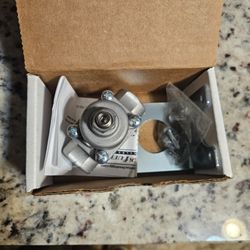 YEARWOOD PERFORMANCE fuel Regulator 