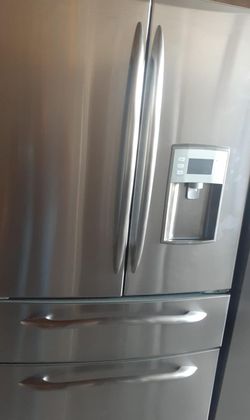 GE  French Door Stainless Steel Fridge
