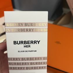 Burberry her perfume