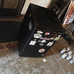 Mini fridge