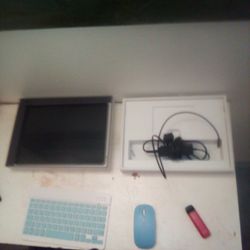 i7 Microsoft Surface Pro 8 With Docking Station For Usb