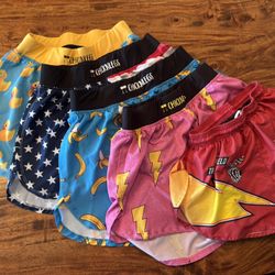 Running Shorts, ChickNLegs & Boa