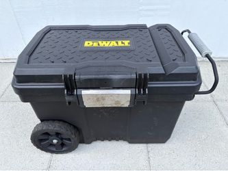 Dewalt Rolling Tool Box