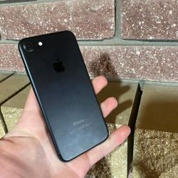 iPhone 7 Unlocked / desbloqueado 😎