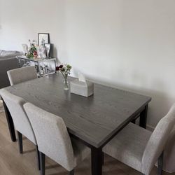 Dining Table, 4 Dining Chairs, 1 Bench ⭐️ Like-New Condition, Comfortable