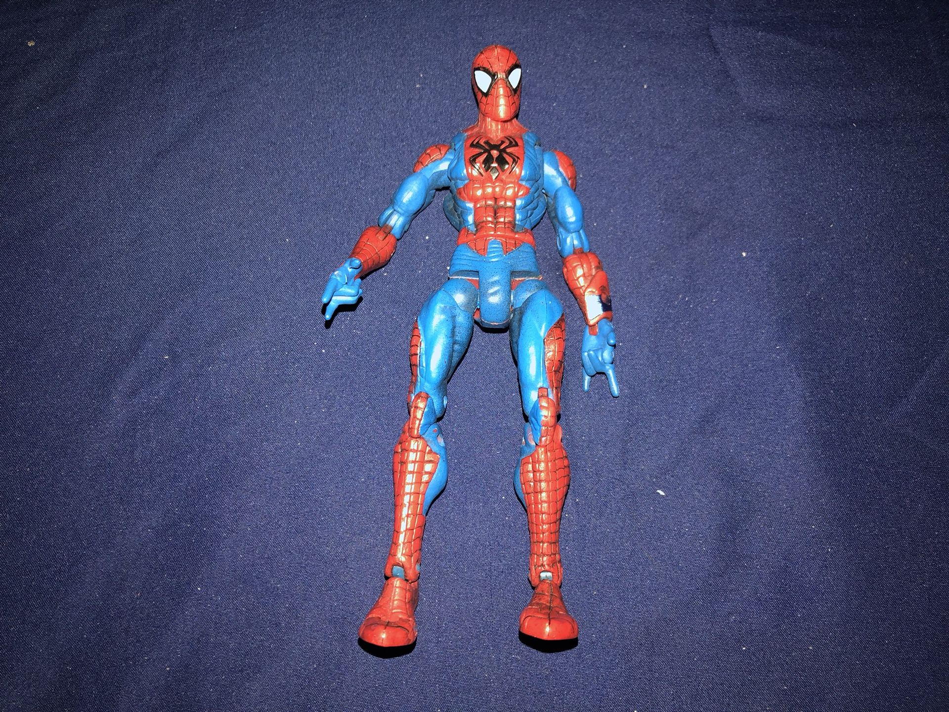 Toybiz Marvel Legends Spiderman Figure