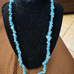 ORIGINALLY TURQUOISE STONE NECKLACE BEATIFUL PERFECT CONDITION REAL TURQUESA STONE 