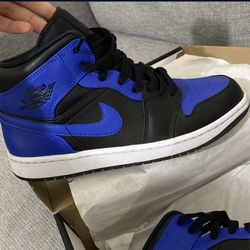 Air Jordan 1 Mid 