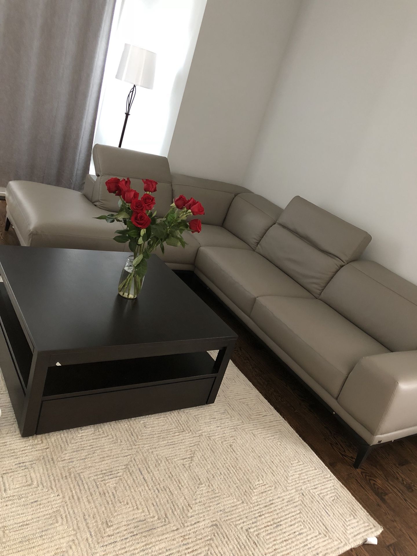 Almost new!! Natuzzi Italia Leather sofa