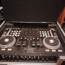 American Audio VMS 4 Mixer And FlightCase
