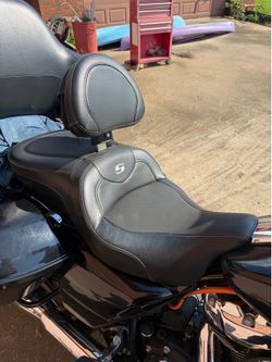 Harley Davidson Saddleman seat