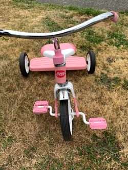 Radio Flyer Scoot About Ride-On Tricycle for Toddlers Ages 1-3 Years, PINK Steel Frame