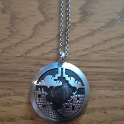 Vintage Sterling pendant. With Sterling  chain 18 inch