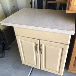Cabinet and countertop 