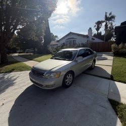 2003 Toyota Avalon XLS