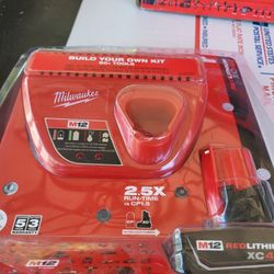 Milwaukee M12 4.0 XC Ah Battery & Charger Starter Kit  48-59-2440 (New In Pack)