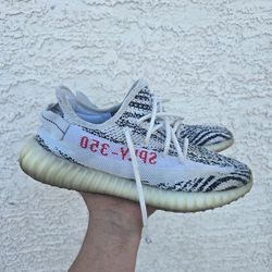 Adidas Yeezy boost 350 Zebra Size Mens 9.5